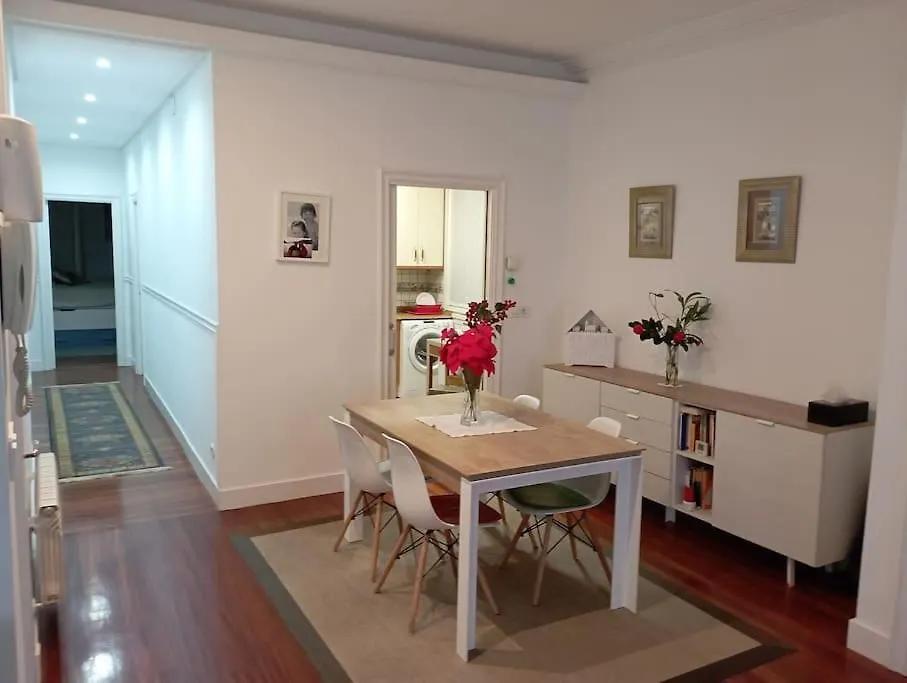 Piso En El Centro Con Garaje Daire Bilbao